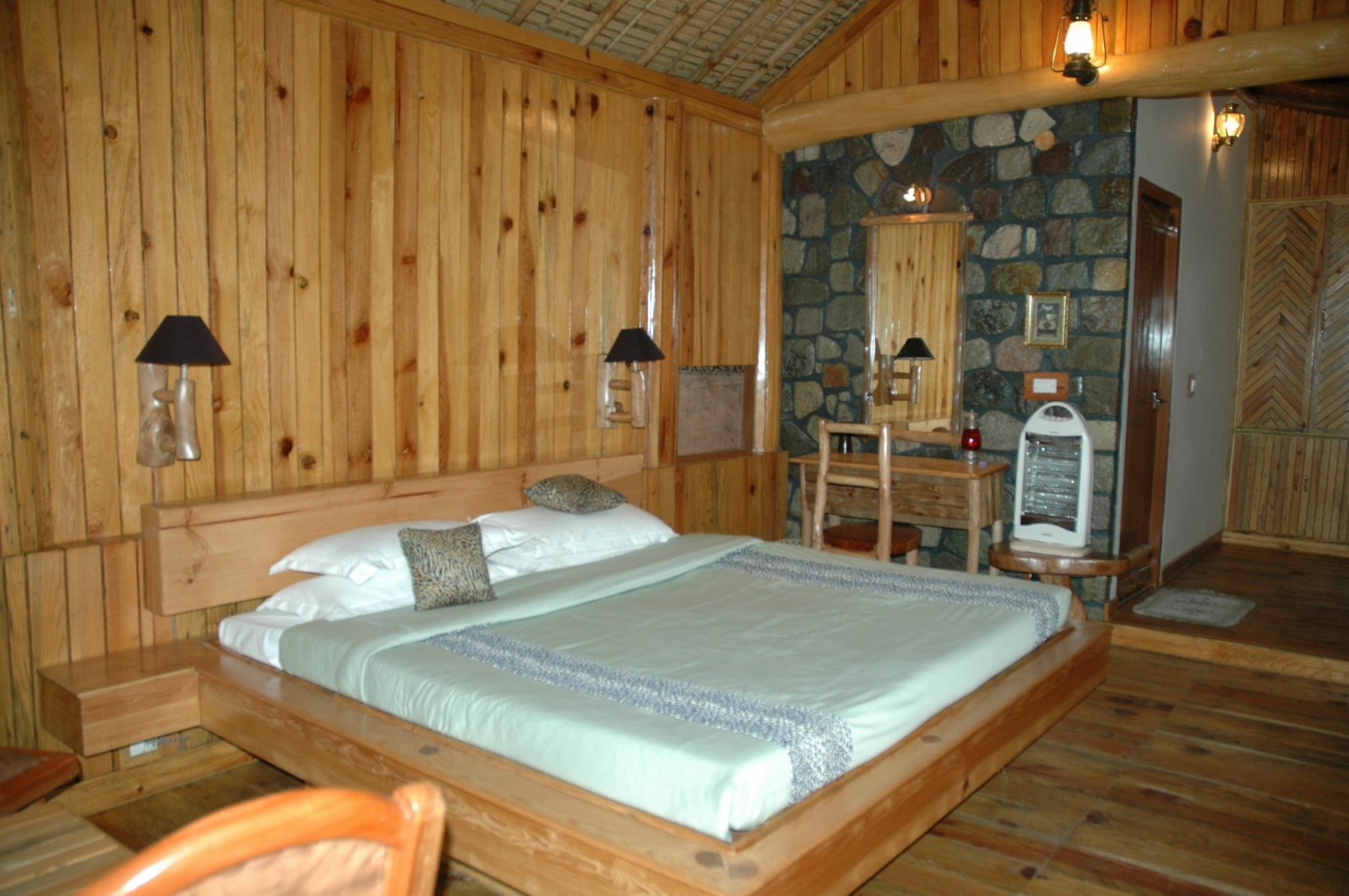 Camp Riverwild Hotel Garjia Kültér fotó